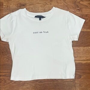 Zara Women’s White Graphic Tee